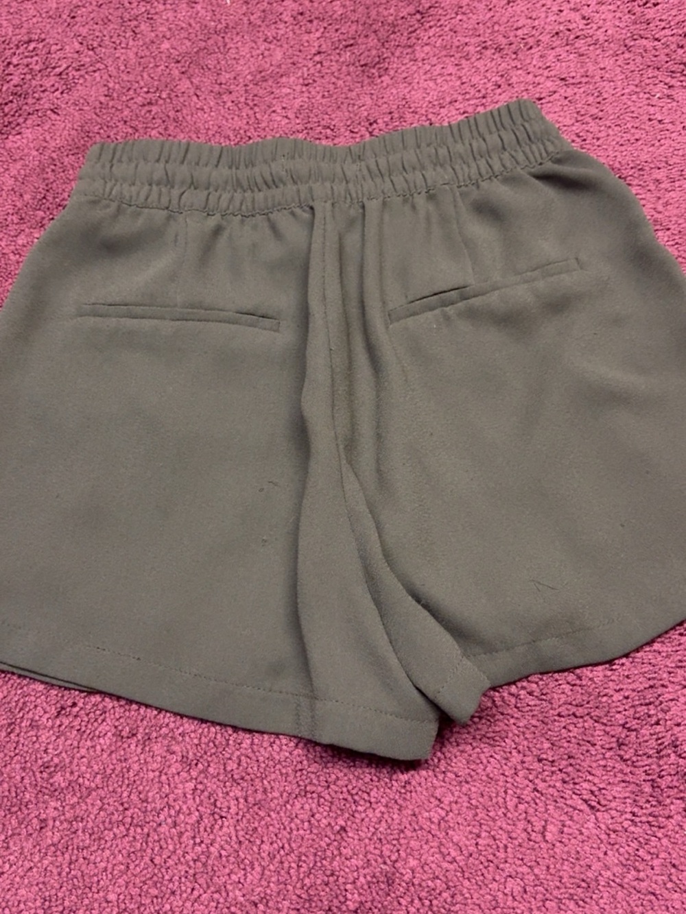 Elastic-Waist Cargo-Style Shorts in Olive